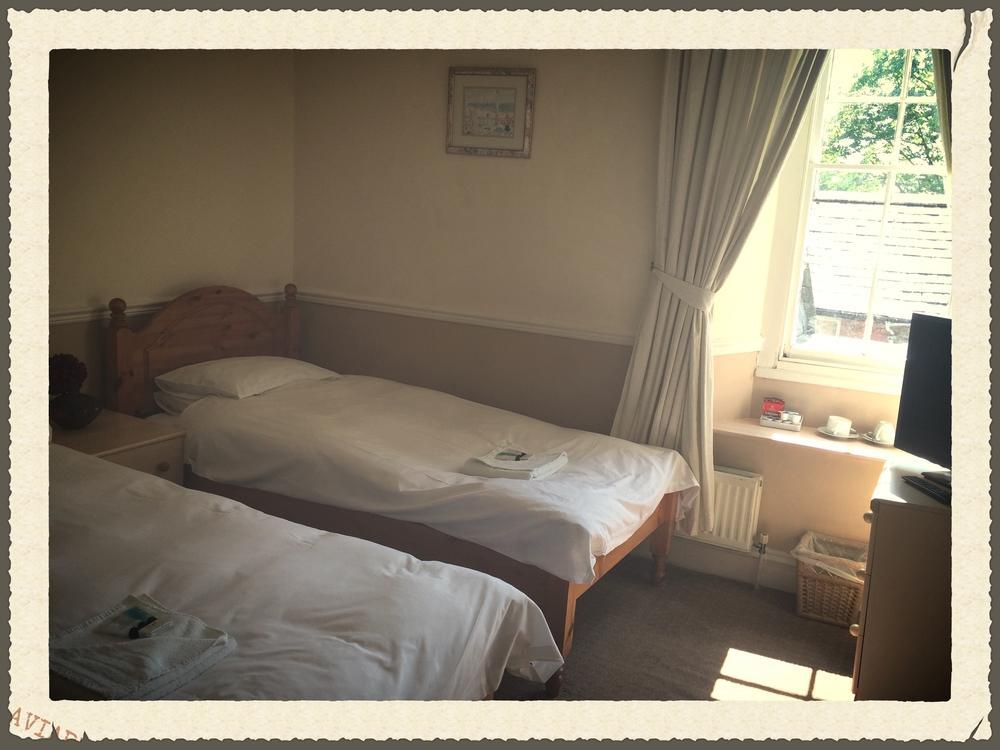 The Swan Hotel Eynsham Bagian luar foto